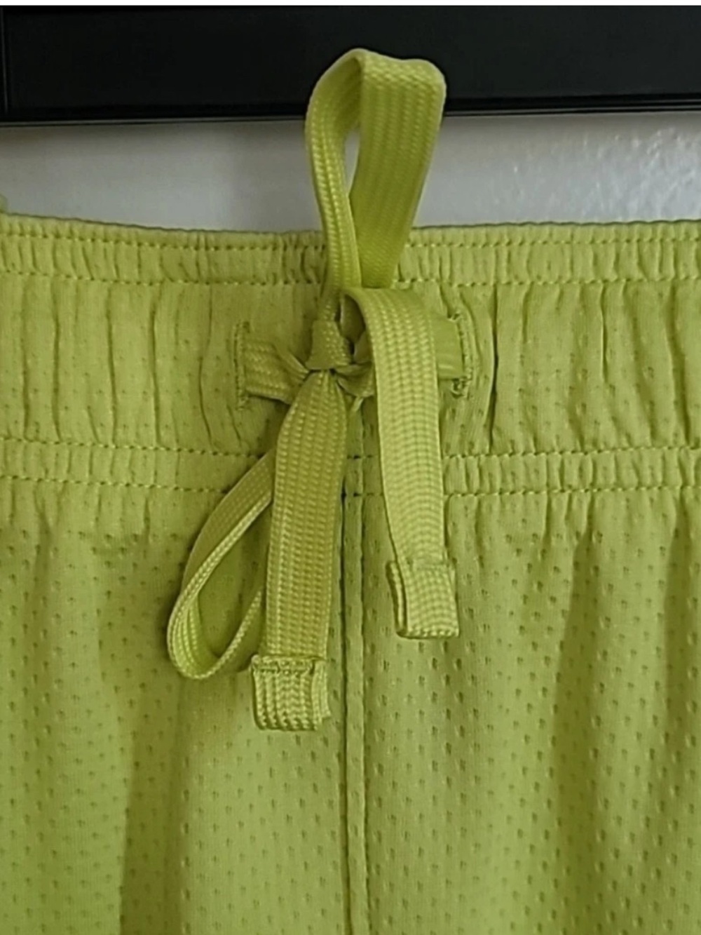Athletic Works Neon Yellow/Lime Drawstring Mesh Basketball Shorts Men’s M NEW - Picture 4 of 14